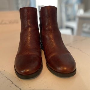 RALPH LAUREN booties Size 5.
